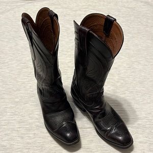 Lucchese burgundy western cowboy boots